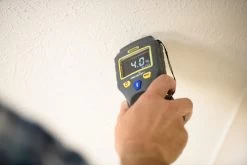 General Tools TS06 BlueTooth Connected Digital Moisture Meter, Pin-Type, LCD -Professional Tool Store 81VY0ZXd1GL 07942.1667923000